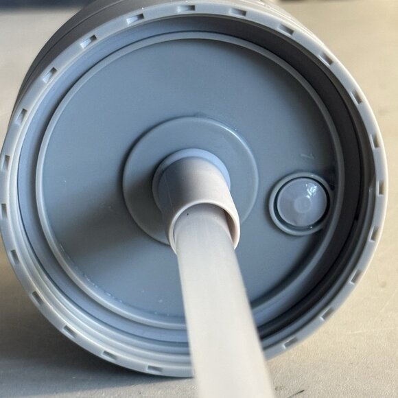 Nespresso NOMAD ICED COFFEE TUMBLER Large size 530 ml / 18 Oz  HTF Excellent - Picture 11 of 11